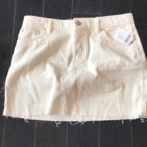 White corduroy mini skirt S Urban Outfitters